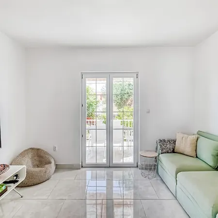 In Near Sea Вилла Оребич